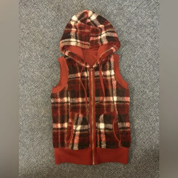 Reversable Vest - Picture 2 of 2